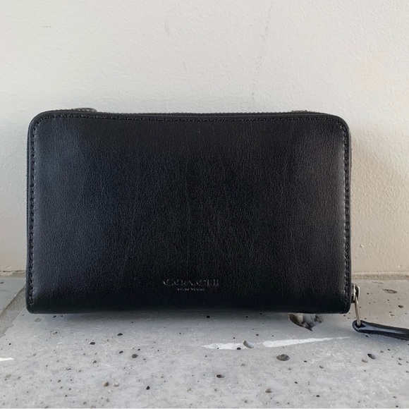 COACH FLAP PHONE CHAIN CROSSBODY - Picture 2 of 6